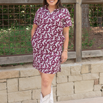 Lifestyle Tailgate White/Grey Boot Design Short Sleeve Maroon Knee Length Dress 